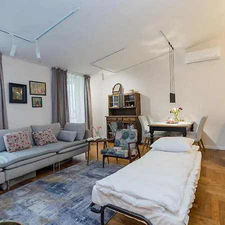 Shortstaypoland Mala B169 *